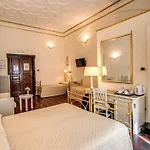 Hotel Labelle 2*