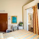 Labelle Hotel 2*