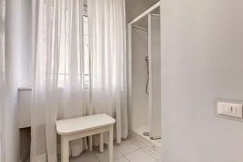 لابيله