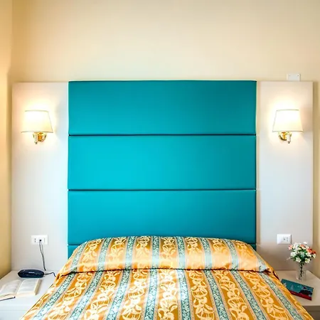 Labelle Hotel 2*
