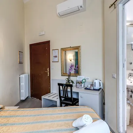 Hotel Labelle 2*