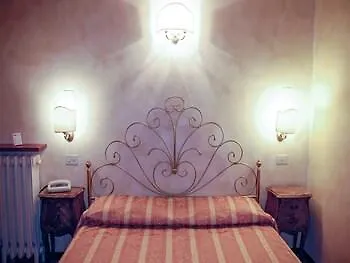 Labelle Hotel 2*