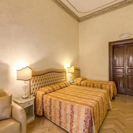 Labelle Otel 2*